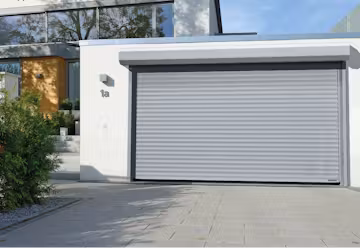 Outdoor gate in light grey RAL 7035